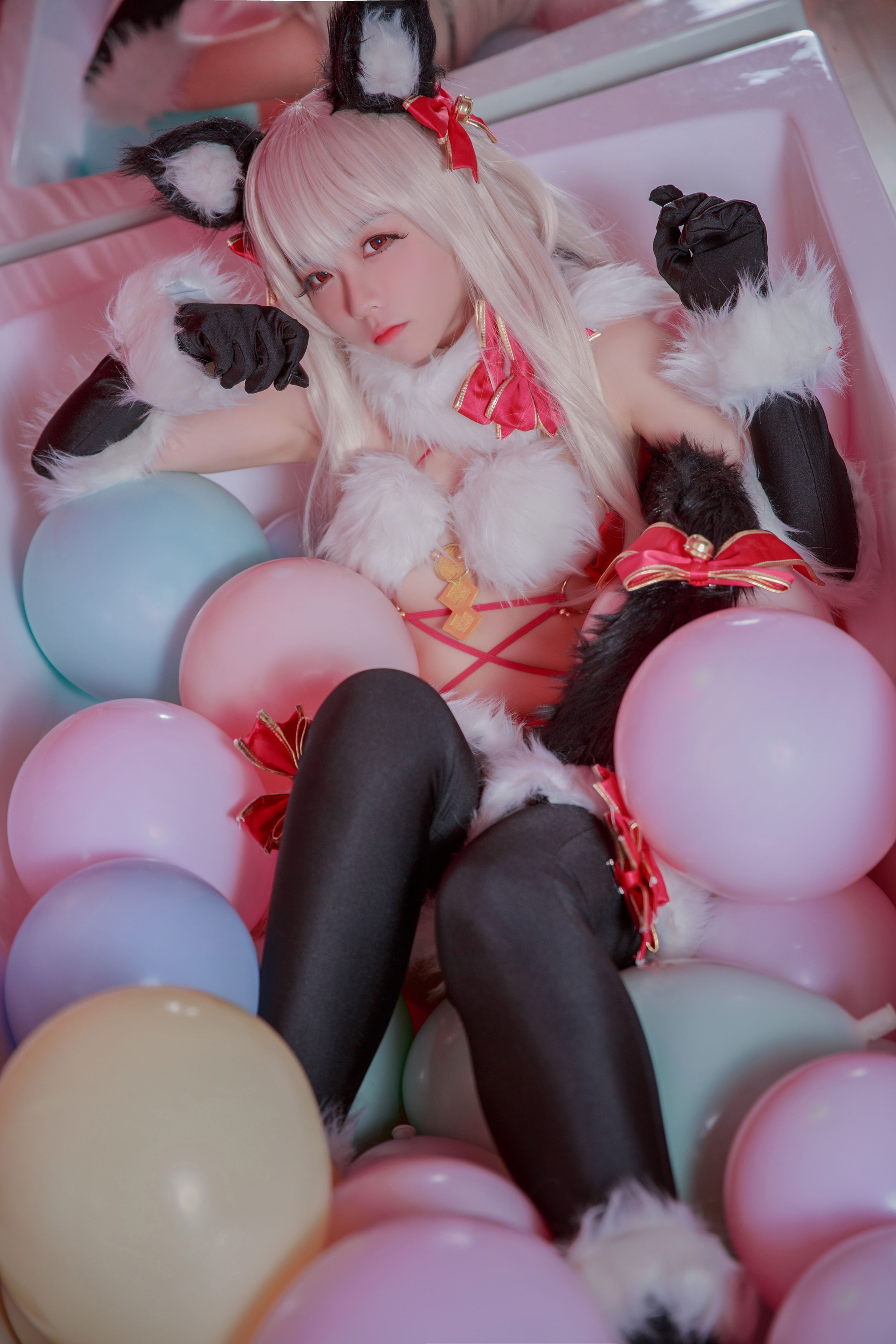 G44不会受伤 - NO.052 魔法少女伊莉雅 危险野兽 [19P]-XikXak